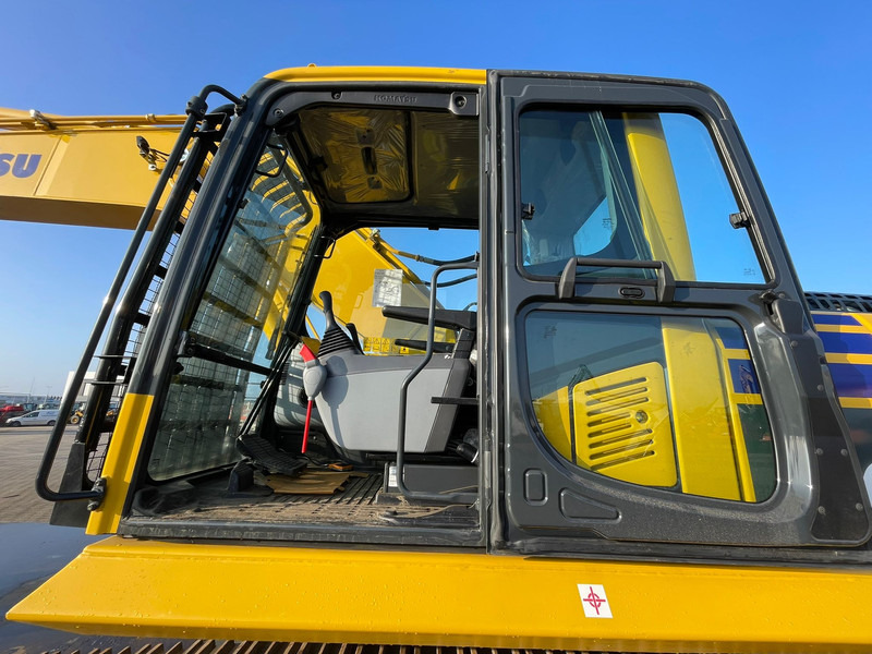New Crawler excavator Komatsu PC210LC-10MO: picture 20