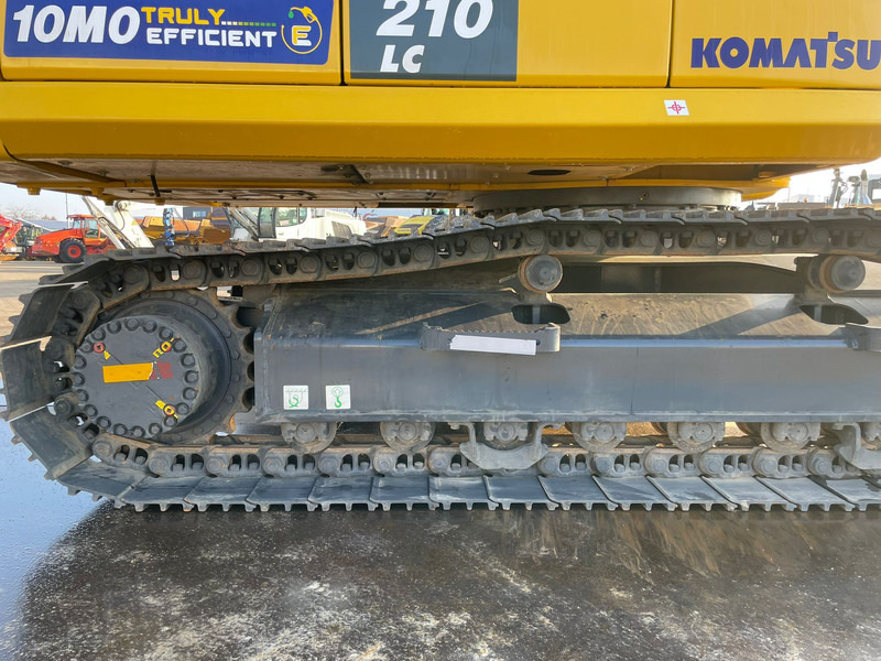 New Crawler excavator Komatsu PC210LC-10MO: picture 11