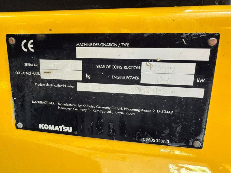 Wheel excavator Komatsu PW180-11: picture 10