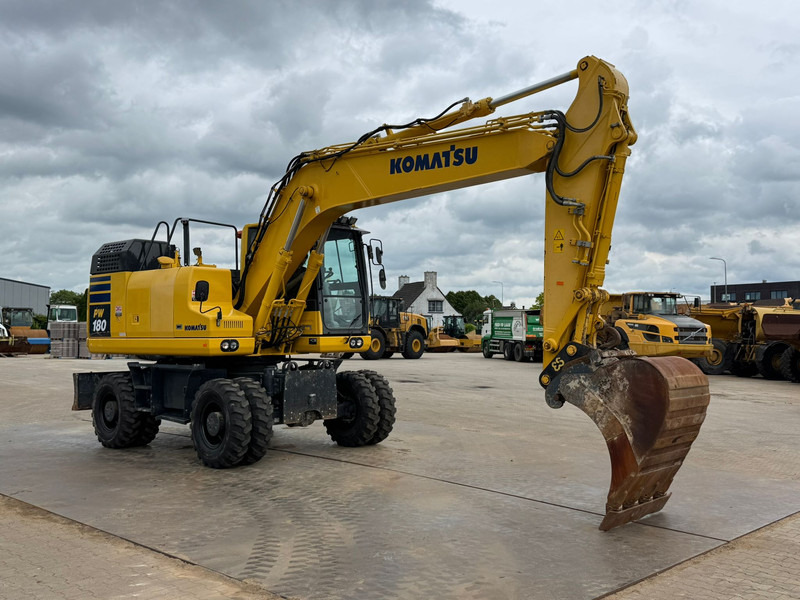 Wheel excavator Komatsu PW180-11: picture 7