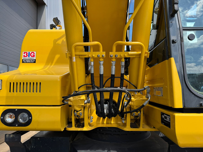 Wheel excavator Komatsu PW180-11: picture 18