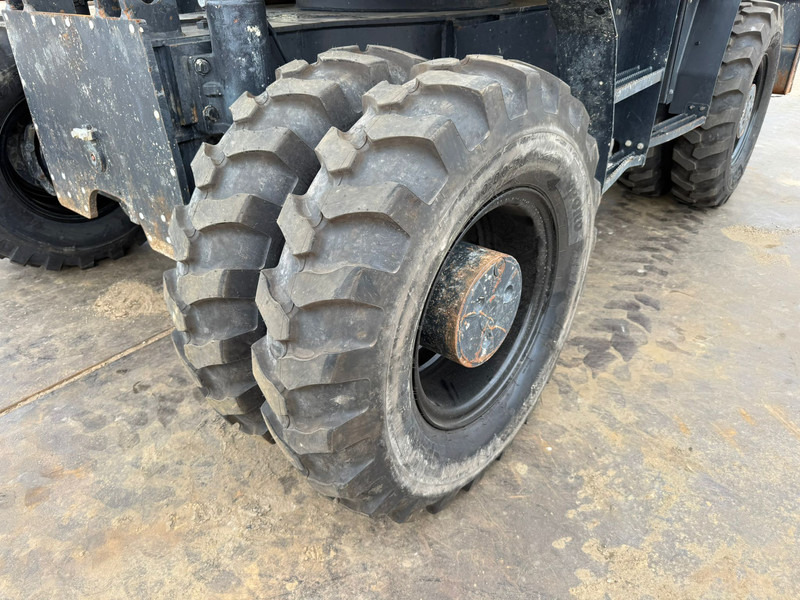 Wheel excavator Komatsu PW180-11: picture 13