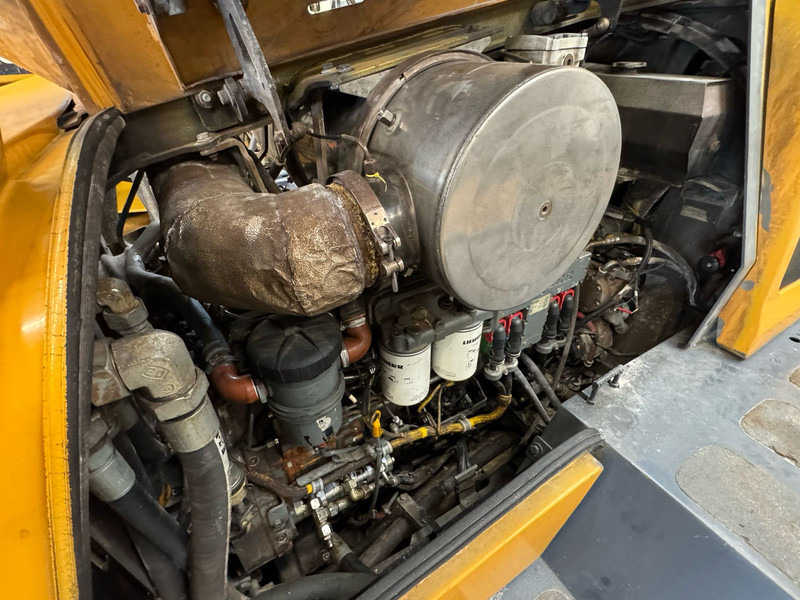 Wheel loader Liebherr L580: picture 18 Wheel loader Liebherr L580: picture 18