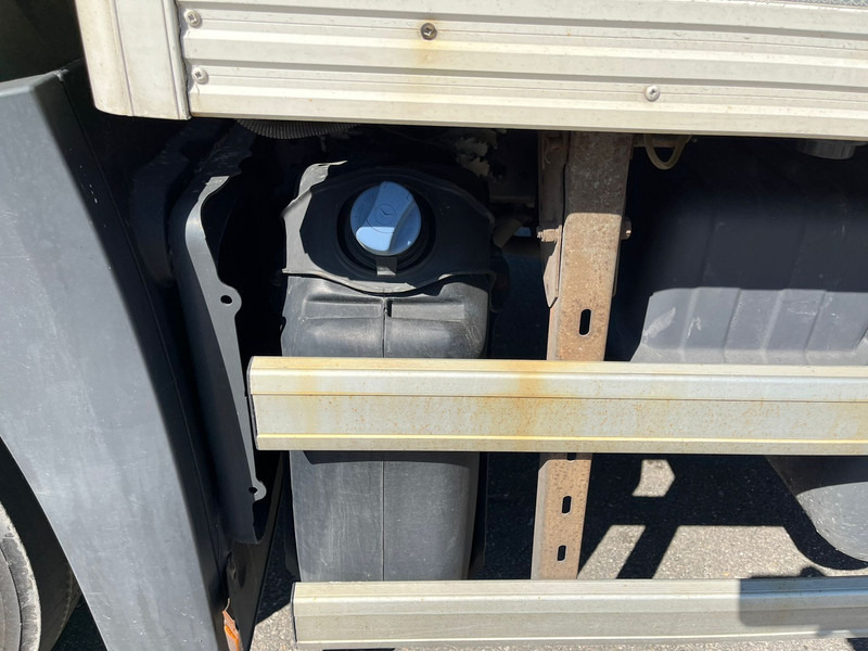Box truck MERCEDESBENZ Antos 1836 4x2 Closed Box, double floor: picture 15
