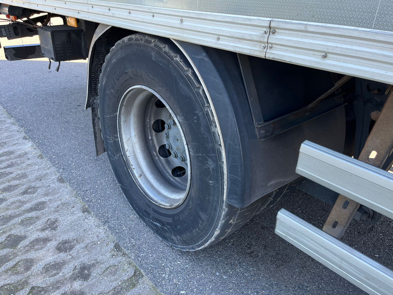 Box truck MERCEDESBENZ Antos 1836 4x2 Closed Box, double floor: picture 17