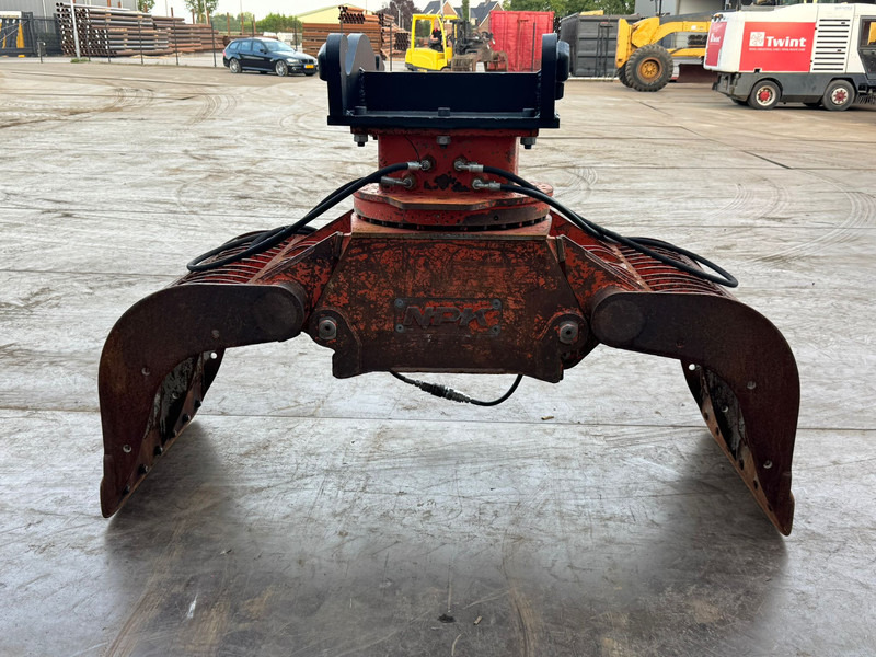NPK D-2000 CW30 CW40 Sorting Grapple - Grapple: picture 4 NPK D-2000 CW30 CW40 Sorting Grapple - Grapple: picture 4