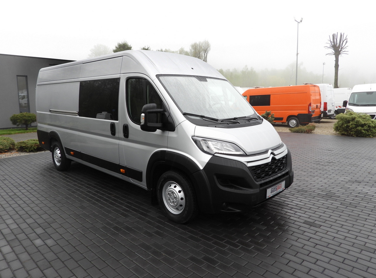 CITROEN JUMPER BOX DELIVERY VAN 7 SEATS CRUISE CONTROL LED LIGHTS AIR CONDITIONING 165HP - Panel van: picture 4 CITROEN JUMPER BOX DELIVERY VAN 7 SEATS CRUISE CONTROL LED LIGHTS AIR CONDITIONING 165HP - Panel van: picture 4