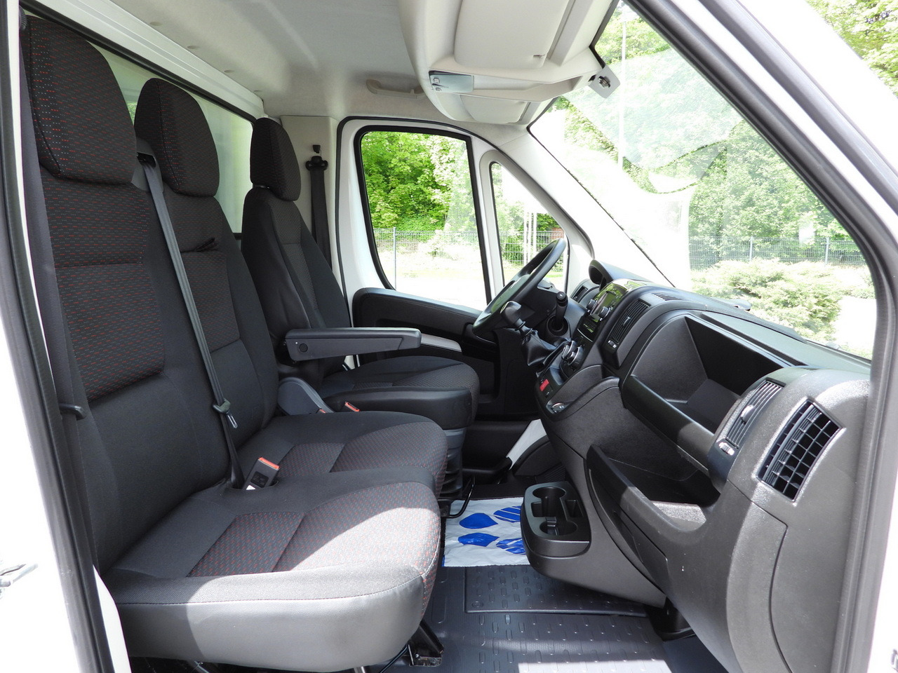 Closed box van CITROEN JUMPER BOX LIFT 8 PALLETS CRUISE CONTROL NAVIGATION AIR CONDITIONING  165HP: picture 36