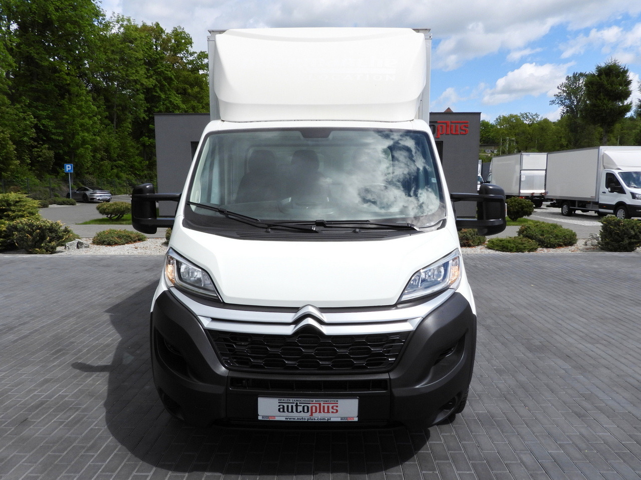 Closed box van CITROEN JUMPER BOX LIFT 8 PALLETS CRUISE CONTROL NAVIGATION AIR CONDITIONING  165HP: picture 5