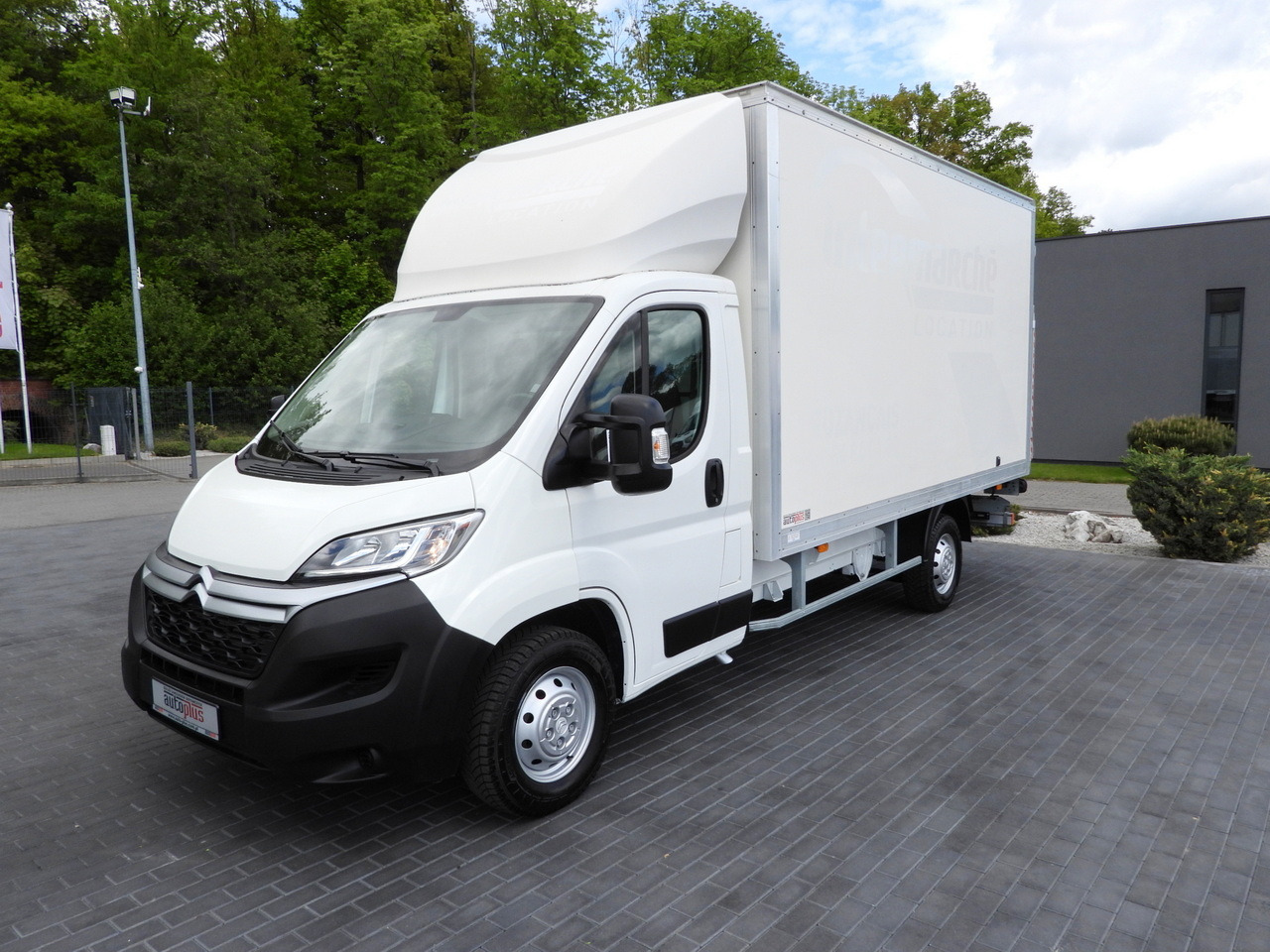 Closed box van CITROEN JUMPER BOX LIFT 8 PALLETS CRUISE CONTROL NAVIGATION AIR CONDITIONING  165HP: picture 6