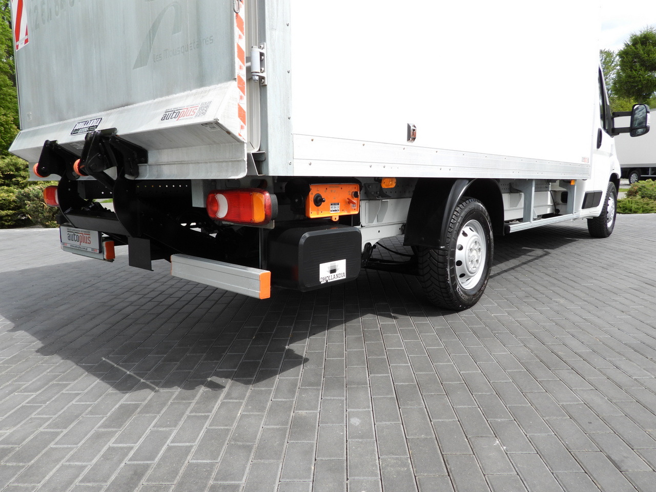 Closed box van CITROEN JUMPER BOX LIFT 8 PALLETS CRUISE CONTROL NAVIGATION AIR CONDITIONING  165HP: picture 24