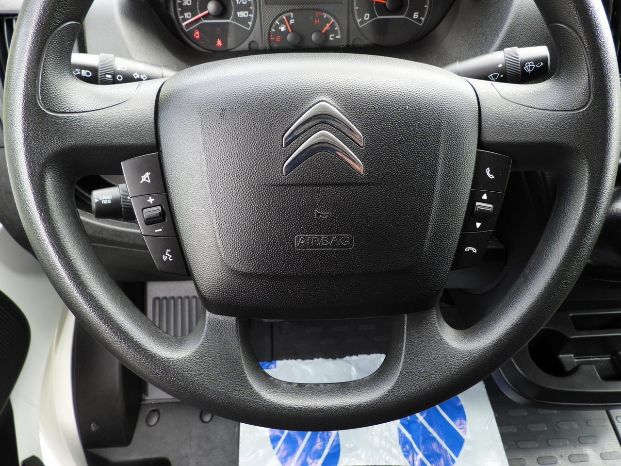 Closed box van CITROEN JUMPER BOX LIFT 8 PALLETS CRUISE CONTROL NAVIGATION AIR CONDITIONING  165HP: picture 32