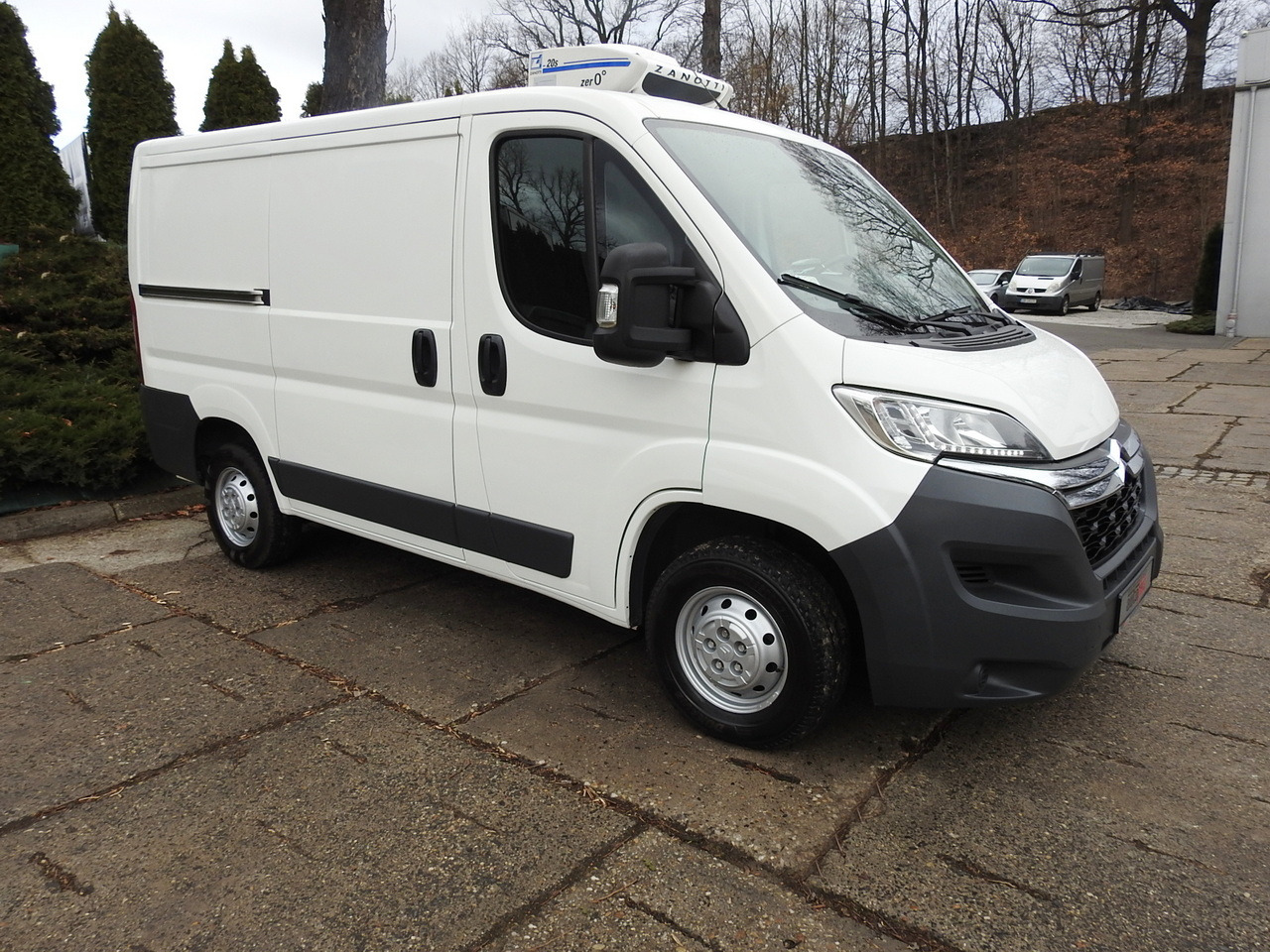 CITROEN JUMPER REFRIGERATOR VAN -5*C LED LIGHTS AIR CONDITIONING 130HP - Refrigerated delivery van: picture 4 CITROEN JUMPER REFRIGERATOR VAN -5*C LED LIGHTS AIR CONDITIONING 130HP - Refrigerated delivery van: picture 4