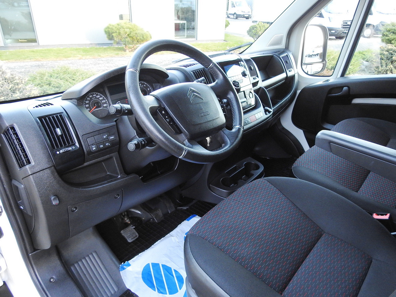 CITROEN JUMPER TARPAULIN 10 PALLETS CRUISE CONTROL AIR CONDITIONING LED LIGHTS PNEUMATICS 165HP - Curtain side van: picture 2 CITROEN JUMPER TARPAULIN 10 PALLETS CRUISE CONTROL AIR CONDITIONING LED LIGHTS PNEUMATICS 165HP - Curtain side van: picture 2