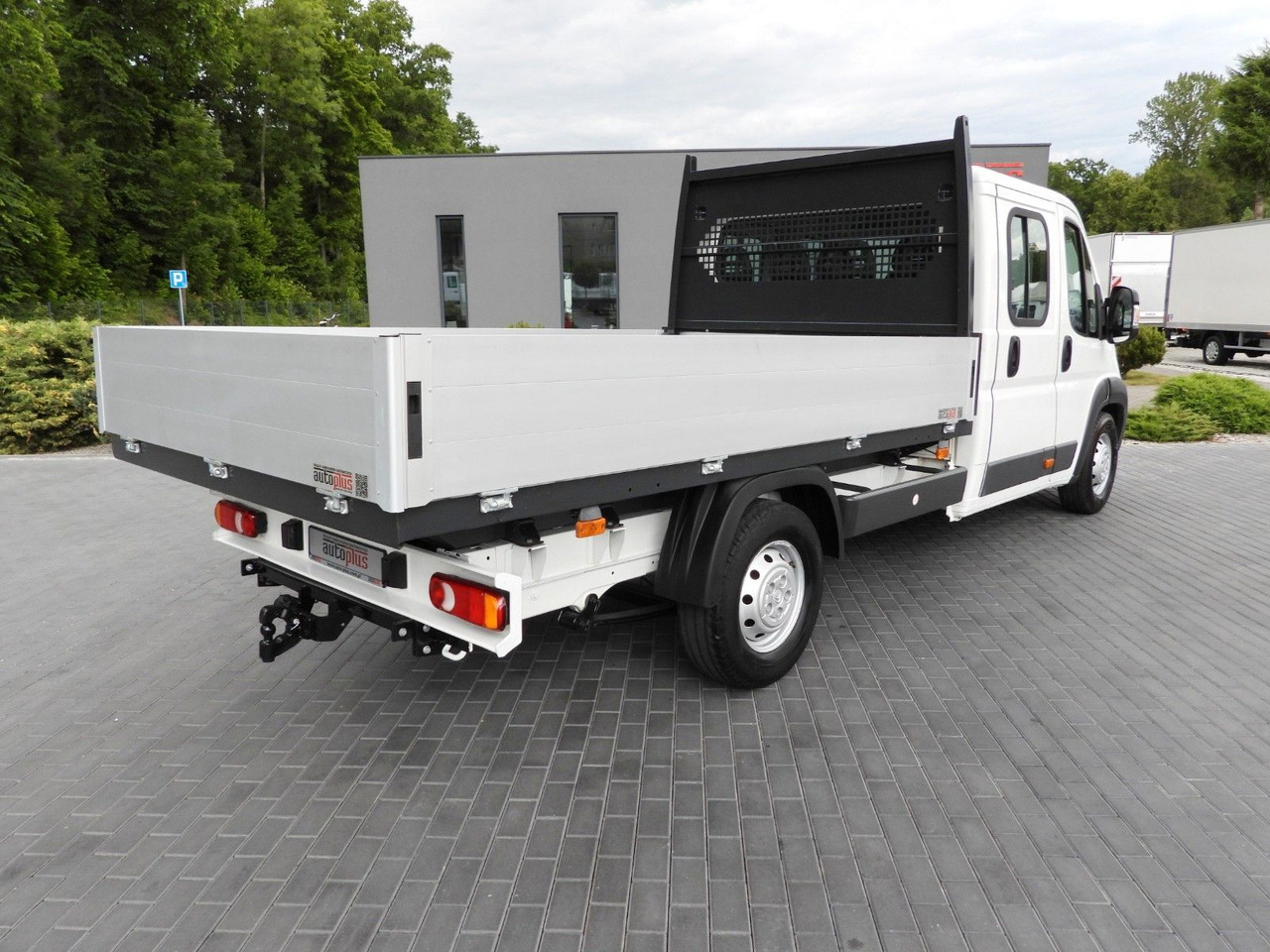 Citroën JUMPER PRITSCHE DOPPELKABINE DOKA 7 SITZE - Open body delivery van, Combi van: picture 3 Citroën JUMPER PRITSCHE DOPPELKABINE DOKA 7 SITZE - Open body delivery van, Combi van: picture 3