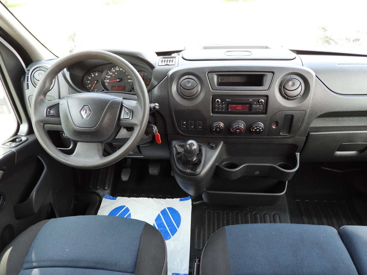 Commercial vehicle RENAULT MASTER BOX DELIVERY VAN 7 SEATS CRUISE CONTROL TWIN WHEELS AIR CONDITIONING  145HP: picture 24