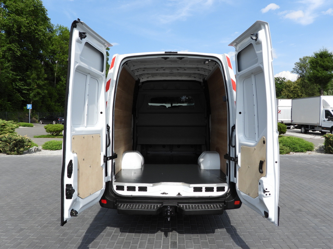 Commercial vehicle RENAULT MASTER BOX DELIVERY VAN 7 SEATS CRUISE CONTROL TWIN WHEELS AIR CONDITIONING  145HP: picture 12