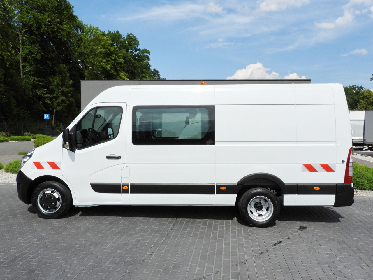 Commercial vehicle RENAULT MASTER BOX DELIVERY VAN 7 SEATS CRUISE CONTROL TWIN WHEELS AIR CONDITIONING  145HP: picture 9