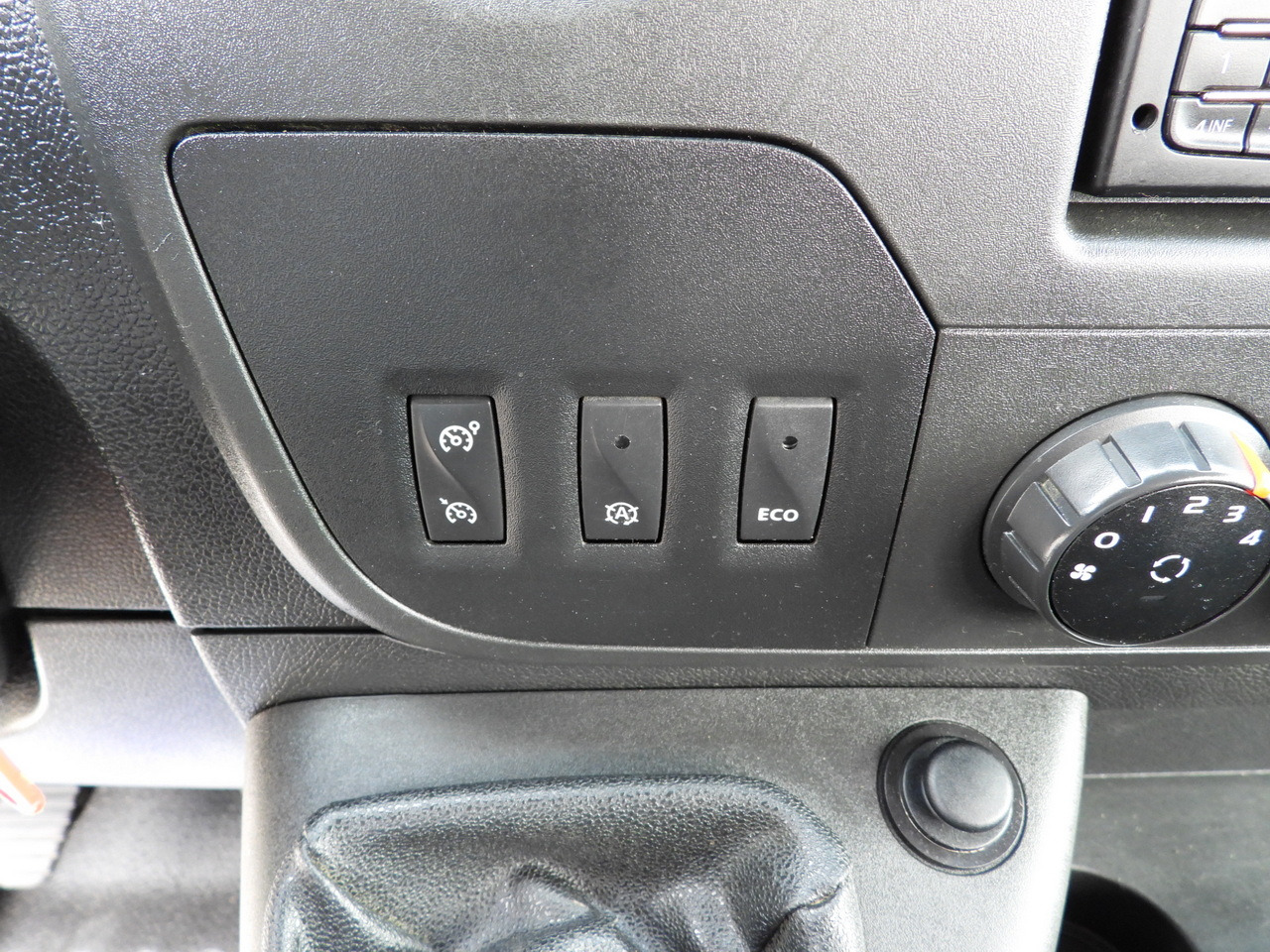 Commercial vehicle RENAULT MASTER BOX DELIVERY VAN 7 SEATS CRUISE CONTROL TWIN WHEELS AIR CONDITIONING  145HP: picture 29