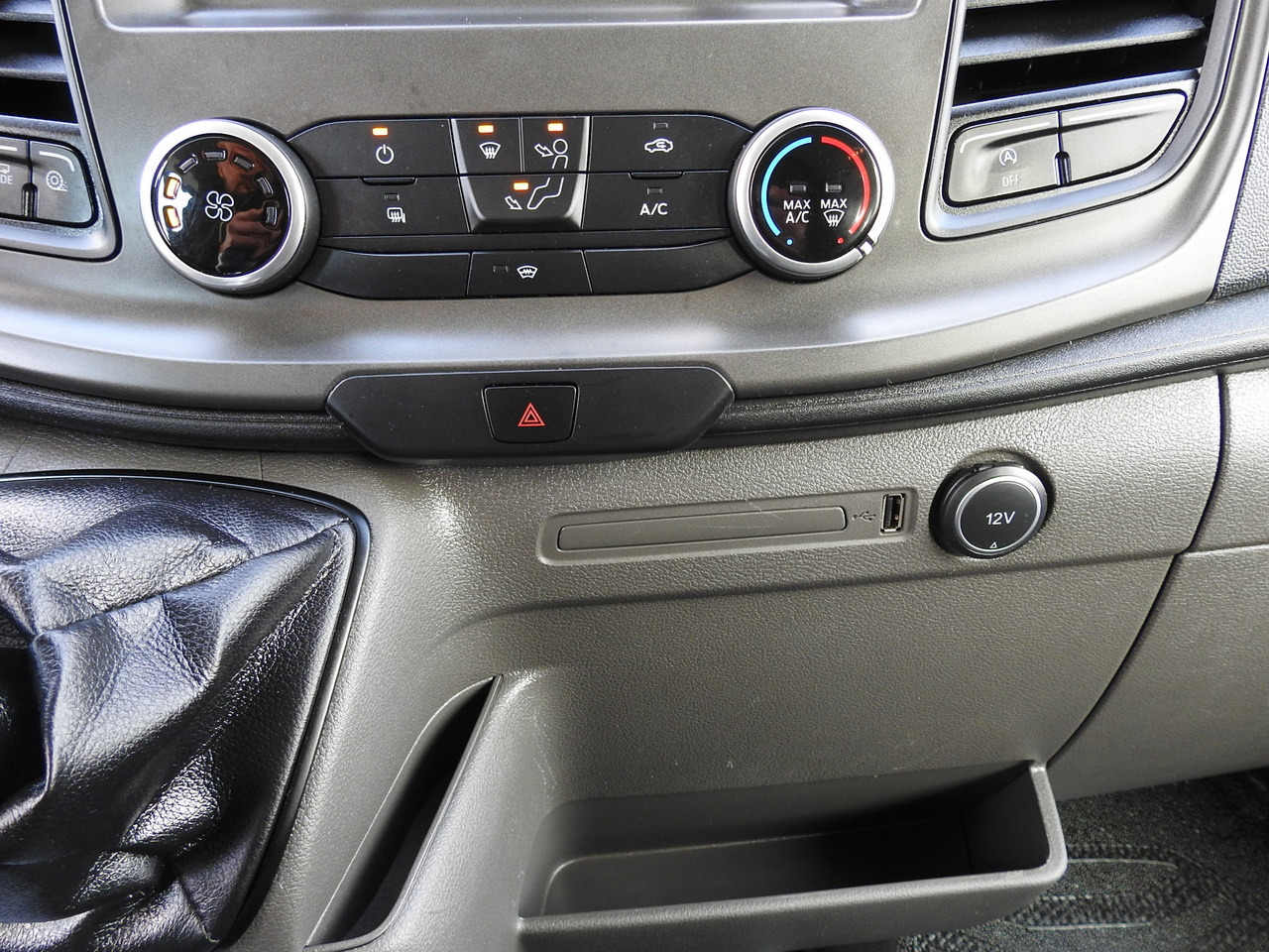 FORD TRANSIT BOX DELIVERY VAN 6 SEATS CRUISE CONTROL AIR CONDITIONING LED LIGHTS  130HP leasing FORD TRANSIT BOX DELIVERY VAN 6 SEATS CRUISE CONTROL AIR CONDITIONING LED LIGHTS  130HP: picture 32