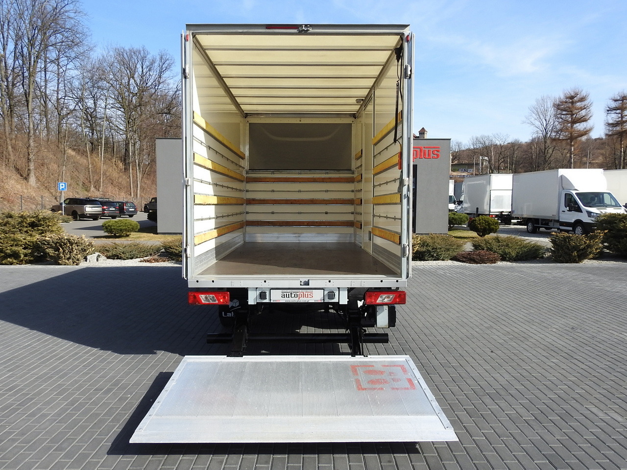 FORD TRANSIT BOX LIFT 8 PALLETS CRUISE CONTROL LED LIGHTS TWIN WHEELS AIR CONDITIONING 170HP leasing FORD TRANSIT BOX LIFT 8 PALLETS CRUISE CONTROL LED LIGHTS TWIN WHEELS AIR CONDITIONING 170HP: picture 12 FORD TRANSIT BOX LIFT 8 PALLETS CRUISE CONTROL LED LIGHTS TWIN WHEELS AIR CONDITIONING 170HP leasing FORD TRANSIT BOX LIFT 8 PALLETS CRUISE CONTROL LED LIGHTS TWIN WHEELS AIR CONDITIONING 170HP: picture 12