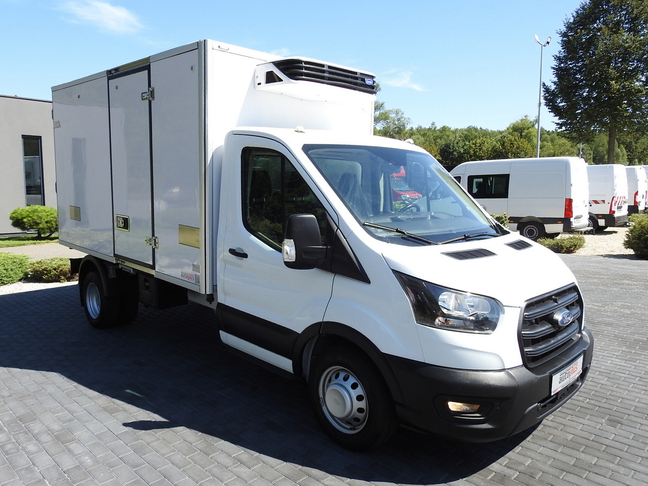 FORD TRANSIT REGRIGERATOR BOX 0*C POWER SUPPLY 230V CRUISE CONTROL AIR CONDITIONING TWIN WHEELS  170HP - Refrigerated delivery van: picture 4 FORD TRANSIT REGRIGERATOR BOX 0*C POWER SUPPLY 230V CRUISE CONTROL AIR CONDITIONING TWIN WHEELS  170HP - Refrigerated delivery van: picture 4