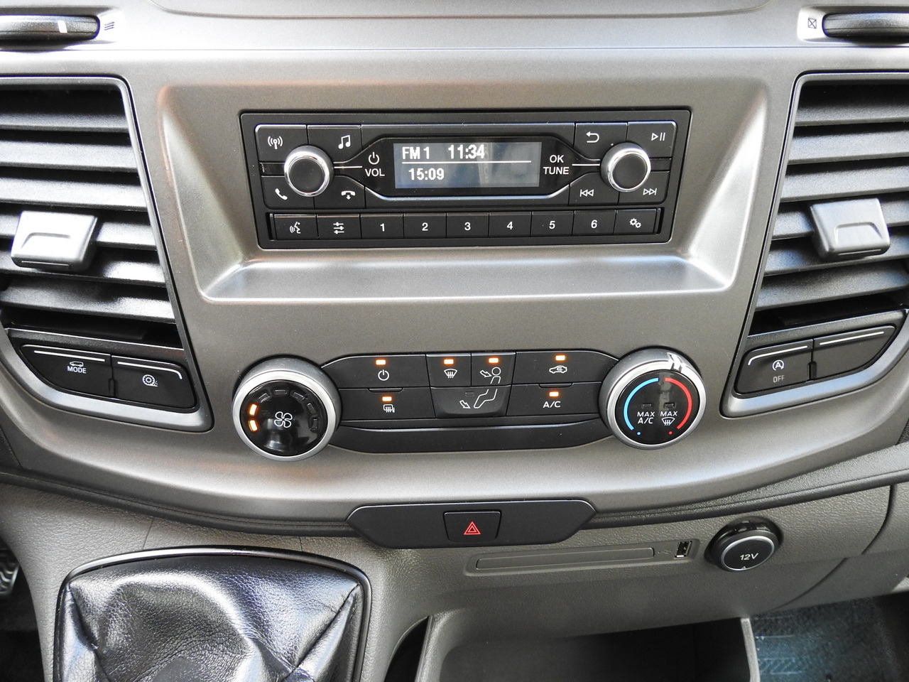 Refrigerated delivery van FORD TRANSIT REGRIGERATOR BOX -10*C POWER SUPPLY 230V CRUISE CONTROL AIR CONDITIONING LED LIGHTS PNEUMATICS TWIN WHEELS  130HP: picture 40