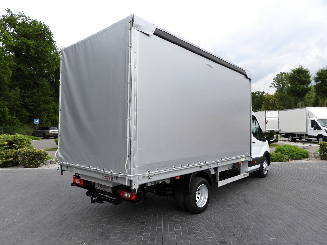 FORD TRANSIT  TARPAULIN 8 PALLETS CRUISE CONTROL LED LIGHTS TWIN WHEELS AIR CONDITIONING  130HP - Curtain side van: picture 3 FORD TRANSIT  TARPAULIN 8 PALLETS CRUISE CONTROL LED LIGHTS TWIN WHEELS AIR CONDITIONING  130HP - Curtain side van: picture 3
