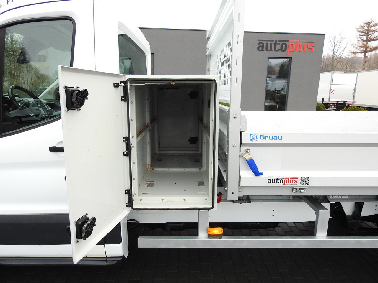 FORD TRANSIT TIPPER CRUISE CONTROL AIR CONDITIONING TWIN WHEELS  170HP leasing FORD TRANSIT TIPPER CRUISE CONTROL AIR CONDITIONING TWIN WHEELS  170HP: picture 24