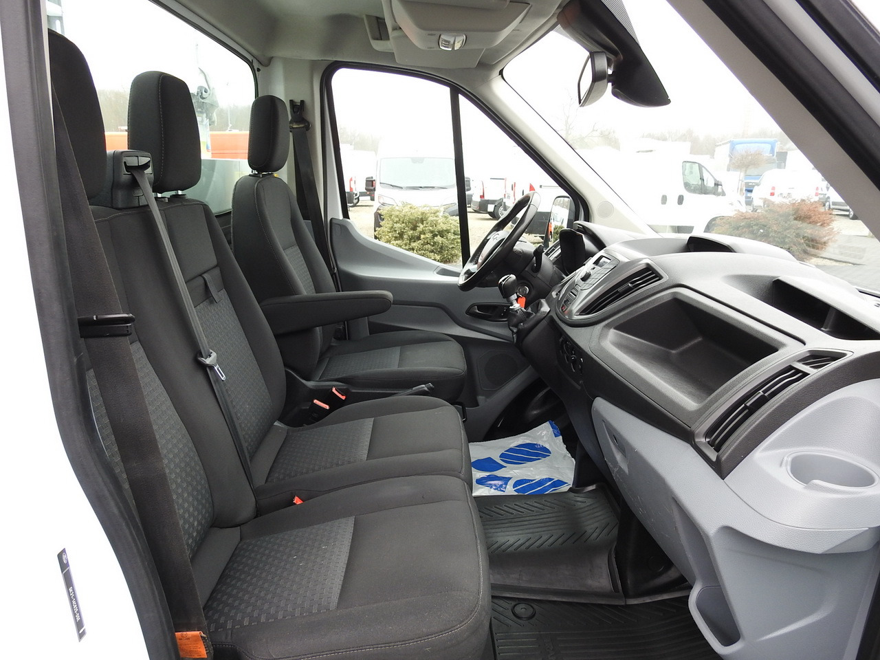 FORD TRANSIT TIPPER CRUISE CONTROL AIR CONDITIONING TWIN WHEELS  170HP leasing FORD TRANSIT TIPPER CRUISE CONTROL AIR CONDITIONING TWIN WHEELS  170HP: picture 37