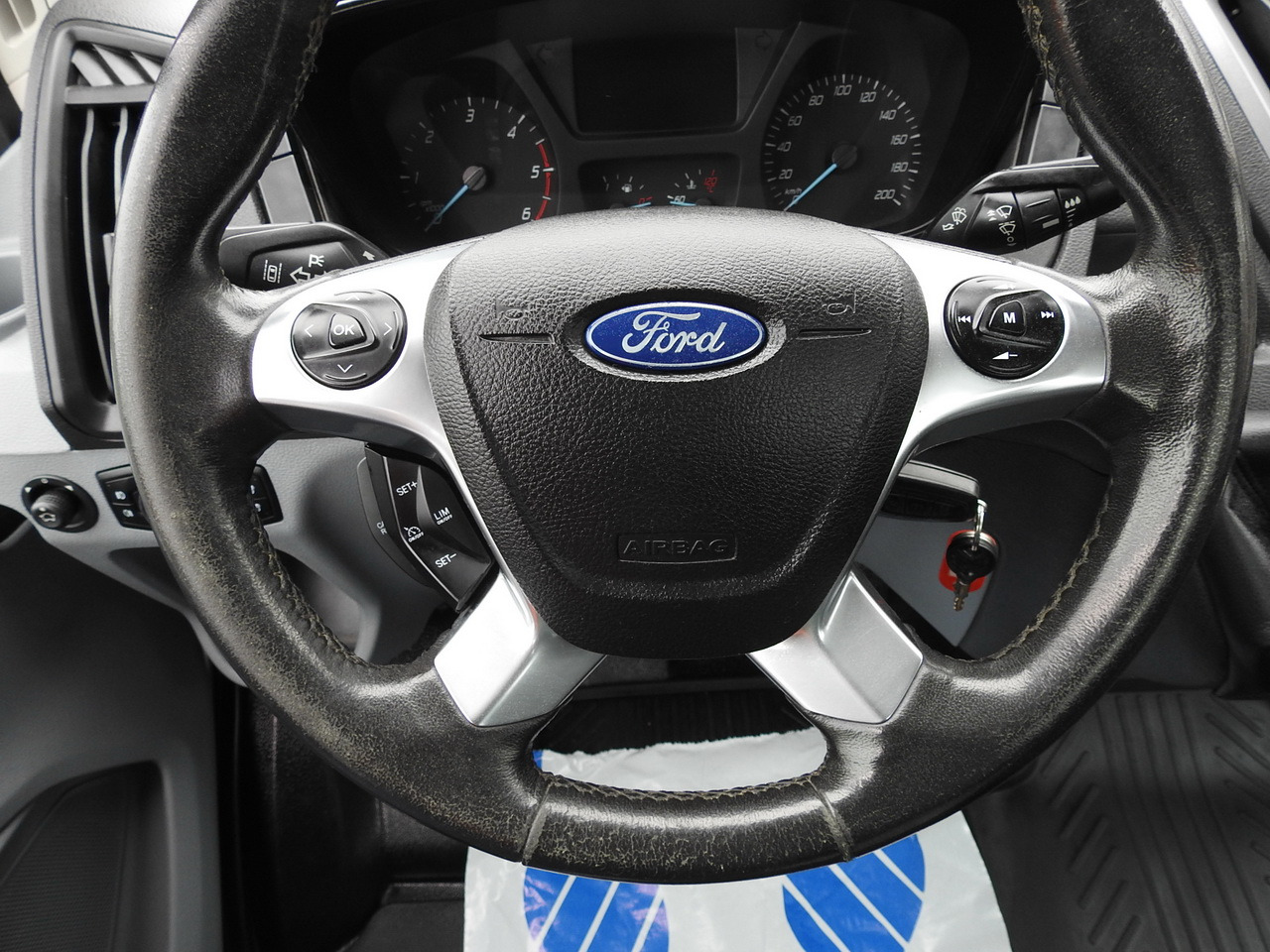 FORD TRANSIT TIPPER CRUISE CONTROL AIR CONDITIONING TWIN WHEELS  170HP leasing FORD TRANSIT TIPPER CRUISE CONTROL AIR CONDITIONING TWIN WHEELS  170HP: picture 32