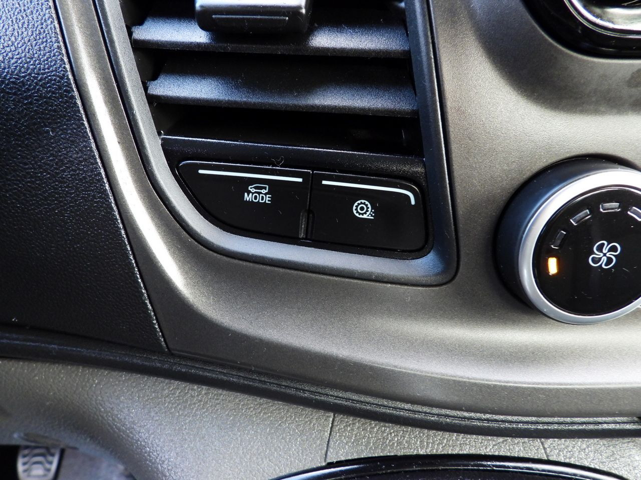 Tipper van FORD TRANSIT TIPPER CRUISE CONTROL LED LIGHTS TWIN WHEELS AIR CONDITIONING  130HP: picture 41