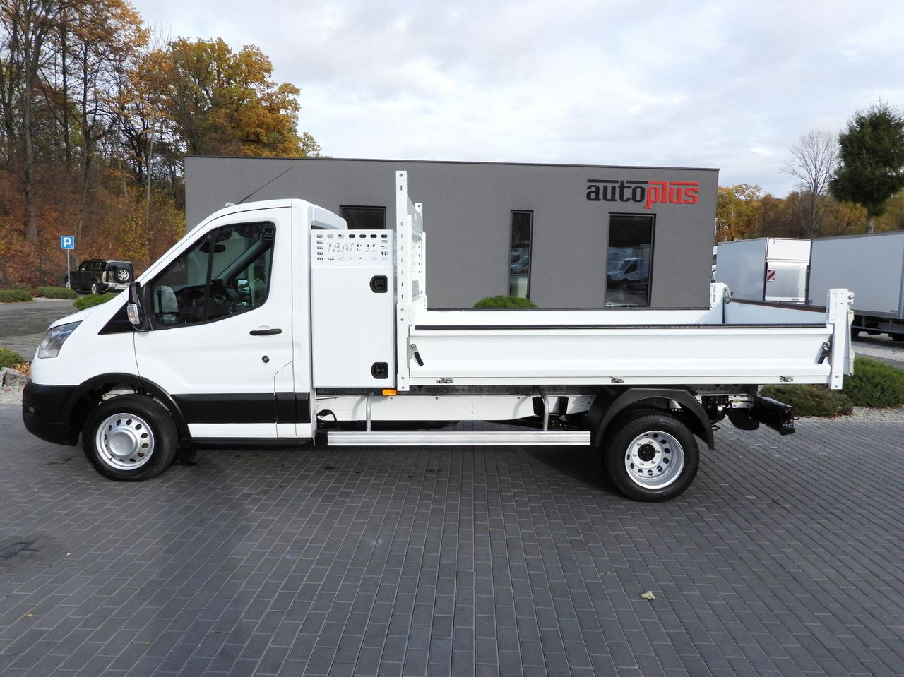 Tipper van FORD TRANSIT TIPPER CRUISE CONTROL LED LIGHTS TWIN WHEELS AIR CONDITIONING  130HP: picture 9