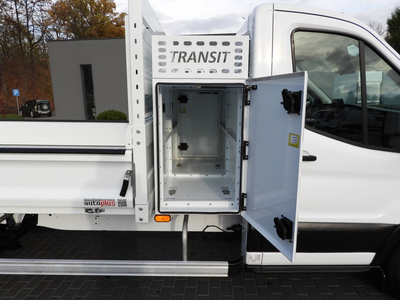 Tipper van FORD TRANSIT TIPPER CRUISE CONTROL LED LIGHTS TWIN WHEELS AIR CONDITIONING  130HP: picture 21