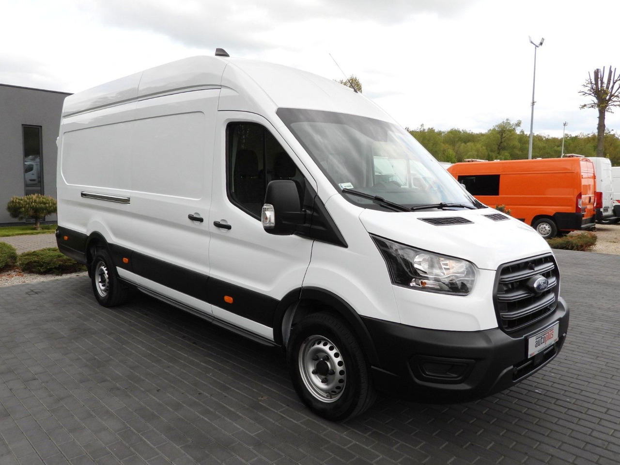 Ford TRANSIT KASTENWAGEN TEMPOMAT KLIMAANLAGE 130PS - Panel van: picture 4 Ford TRANSIT KASTENWAGEN TEMPOMAT KLIMAANLAGE 130PS - Panel van: picture 4