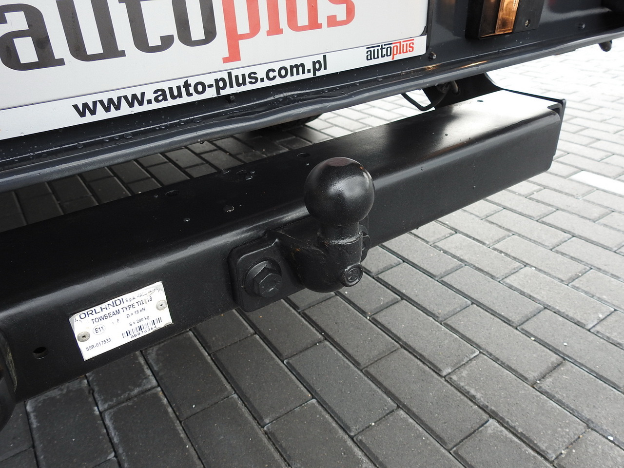 Combi van IVECO DAILY 35S15 STAKE BODY DOUBLE CABIN DOKA 7 SEATS AIR CONDITIONING  150HP: picture 23 Combi van IVECO DAILY 35S15 STAKE BODY DOUBLE CABIN DOKA 7 SEATS AIR CONDITIONING  150HP: picture 23