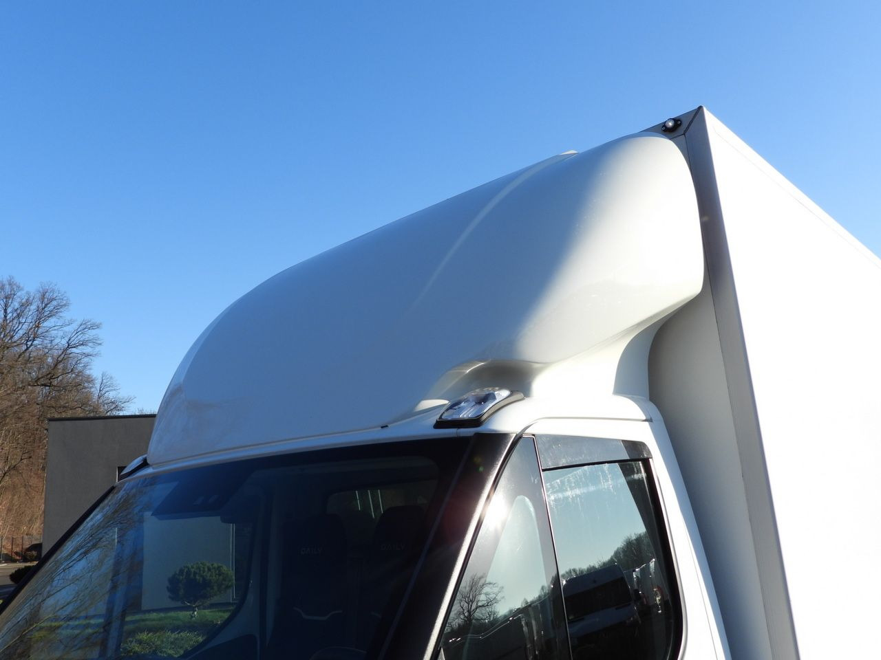 Closed box van IVECO DAILY 35S16 LIFT 8 PALLETS CRUISE CONTROL LED LIGHTS AUTOMATIC TRANSMISSION HI-MATIC AIR CONDITIONING 160HP: picture 25 Closed box van IVECO DAILY 35S16 LIFT 8 PALLETS CRUISE CONTROL LED LIGHTS AUTOMATIC TRANSMISSION HI-MATIC AIR CONDITIONING 160HP: picture 25