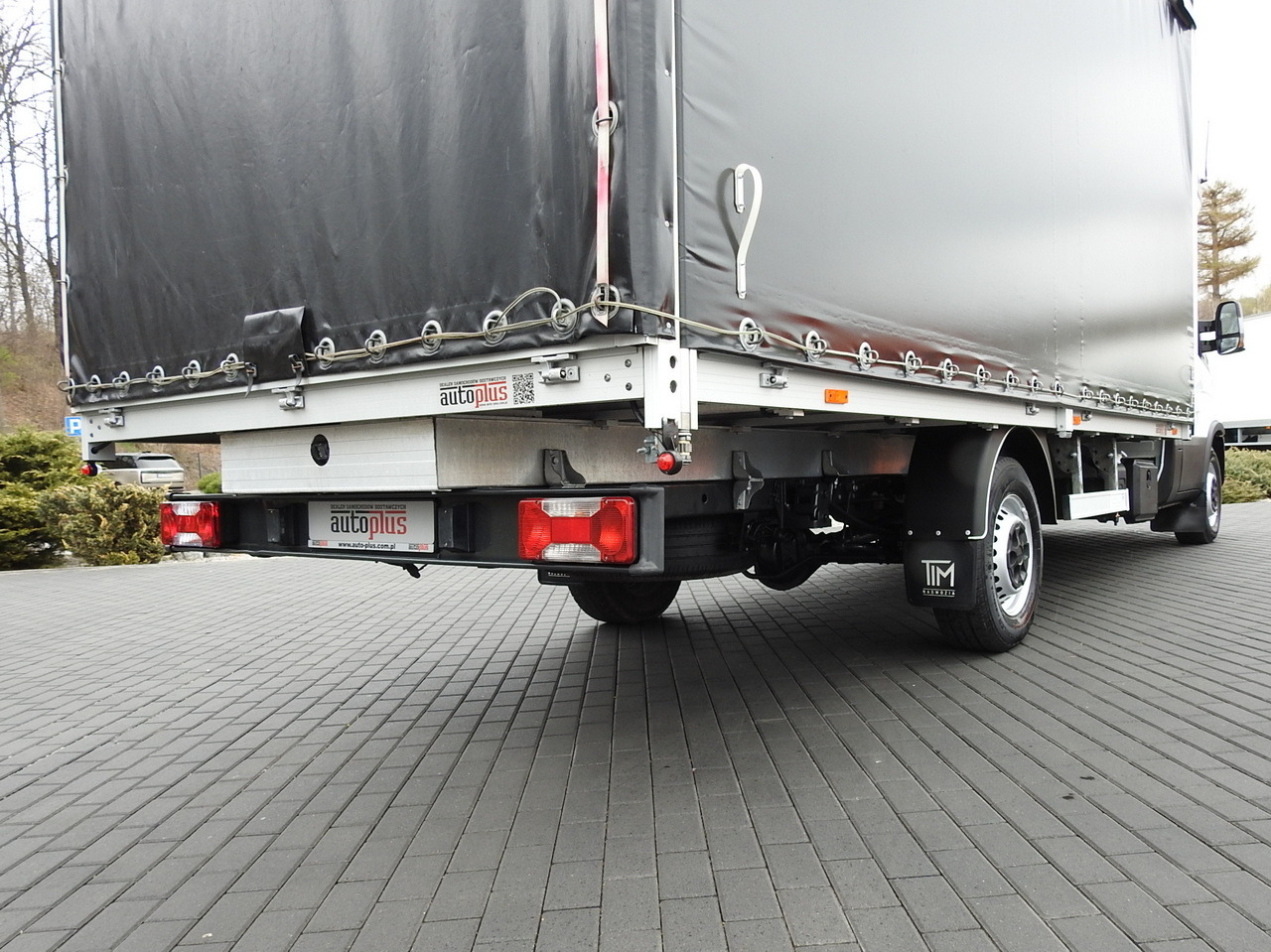 Curtain side van IVECO DAILY 35S18 TARPAULIN 10 PALLETS WEBASTO CRUISE CONTROL AIR CONDITIONING 180HP: picture 26 Curtain side van IVECO DAILY 35S18 TARPAULIN 10 PALLETS WEBASTO CRUISE CONTROL AIR CONDITIONING 180HP: picture 26