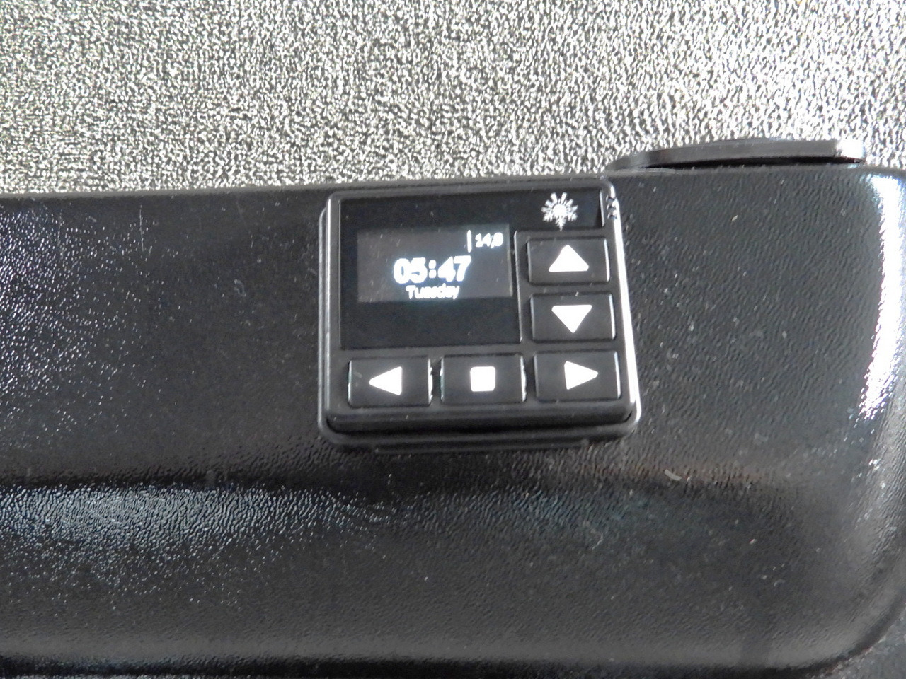 Curtain side van IVECO DAILY 35S18 TARPAULIN LIFT 8 PALLETS WEBASTO CRUISE CONTROL AIR CONDITIONING  180HP: picture 48 Curtain side van IVECO DAILY 35S18 TARPAULIN LIFT 8 PALLETS WEBASTO CRUISE CONTROL AIR CONDITIONING  180HP: picture 48