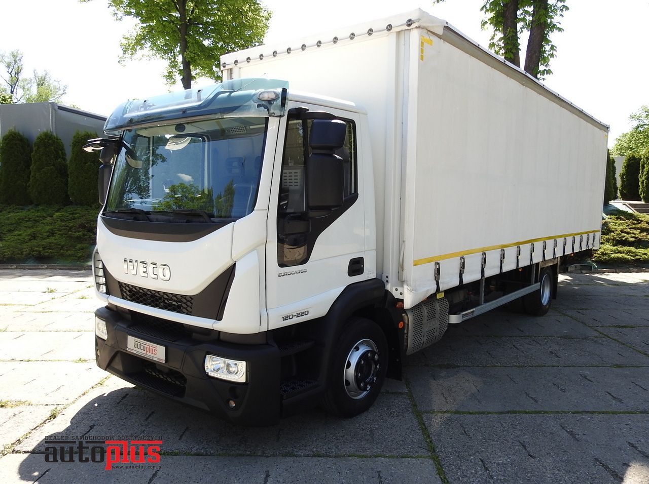 IVECO EUROCARGO 120 - 220 TARPAULIN LIFT 20 PALLETS LED LIGHTS AUTOMATIC TRANSMISSION HI-MATIC TWIN WHEELS AIR CONDITIONING 220HP - Curtainsider truck: picture 1 IVECO EUROCARGO 120 - 220 TARPAULIN LIFT 20 PALLETS LED LIGHTS AUTOMATIC TRANSMISSION HI-MATIC TWIN WHEELS AIR CONDITIONING 220HP - Curtainsider truck: picture 1
