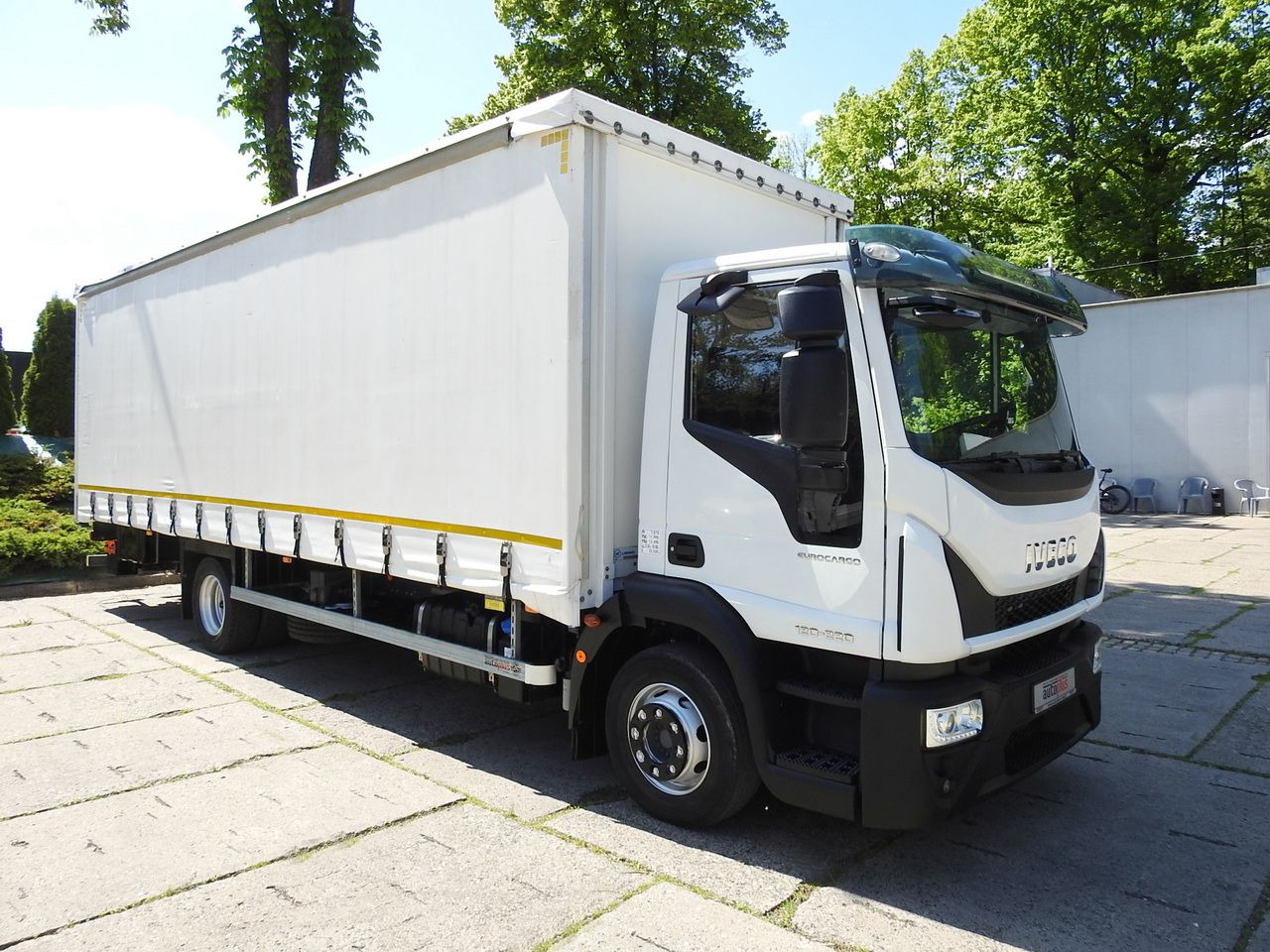 IVECO EUROCARGO 120 - 220 TARPAULIN LIFT 20 PALLETS LED LIGHTS AUTOMATIC TRANSMISSION HI-MATIC TWIN WHEELS AIR CONDITIONING 220HP - Curtain side van: picture 4 IVECO EUROCARGO 120 - 220 TARPAULIN LIFT 20 PALLETS LED LIGHTS AUTOMATIC TRANSMISSION HI-MATIC TWIN WHEELS AIR CONDITIONING 220HP - Curtain side van: picture 4