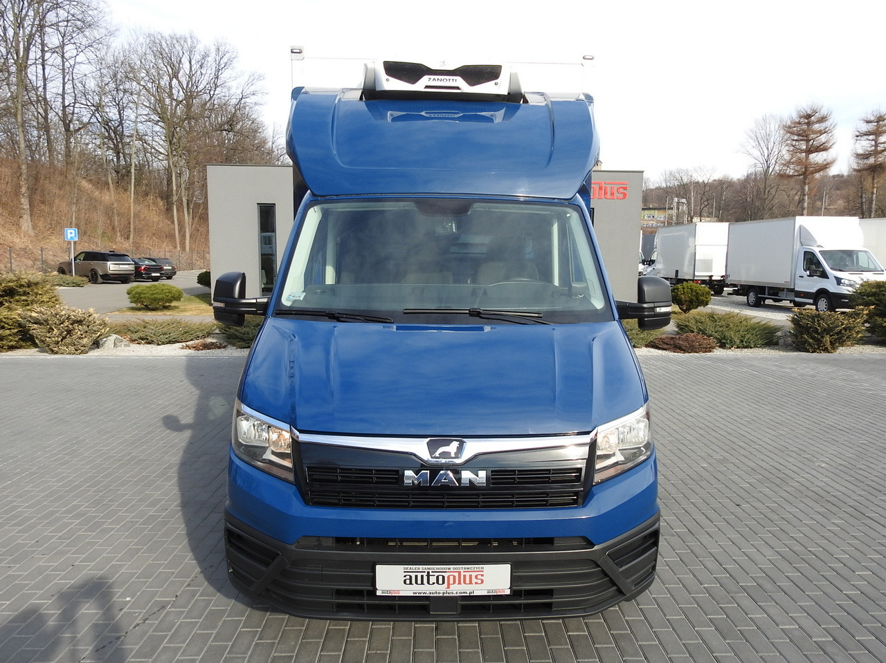 MAN TGE 3.180 REGRIGERATOR BOX -5*C 8 PALLETS HEATING FUNCTION CRUISE CONTROL PNEUMATICS AIR CONDITIONING 180HP - Refrigerated delivery van: picture 5 MAN TGE 3.180 REGRIGERATOR BOX -5*C 8 PALLETS HEATING FUNCTION CRUISE CONTROL PNEUMATICS AIR CONDITIONING 180HP - Refrigerated delivery van: picture 5