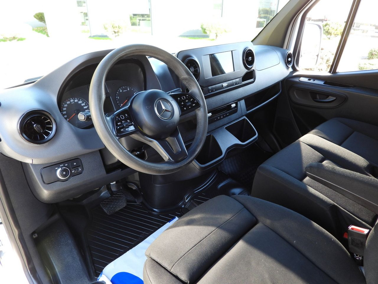 MERCEDES SPRINTER 316 BOX DELIVERY VAN 7 SEATS CRUISE CONTROL AUTOMATIC TRANSMISSION AIR CONDITIONING 160HP - Panel van: picture 3 MERCEDES SPRINTER 316 BOX DELIVERY VAN 7 SEATS CRUISE CONTROL AUTOMATIC TRANSMISSION AIR CONDITIONING 160HP - Panel van: picture 3