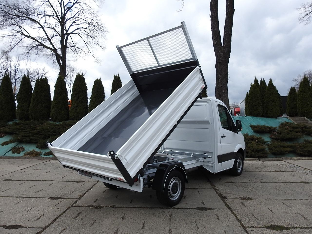 MERCEDES SPRINTER 316 THREE-WAY TIPPER CRUISE CONTROL AUTOMATIC TRANSMISSION AIR CONDITIONING 160HP - Tipper van: picture 3 MERCEDES SPRINTER 316 THREE-WAY TIPPER CRUISE CONTROL AUTOMATIC TRANSMISSION AIR CONDITIONING 160HP - Tipper van: picture 3