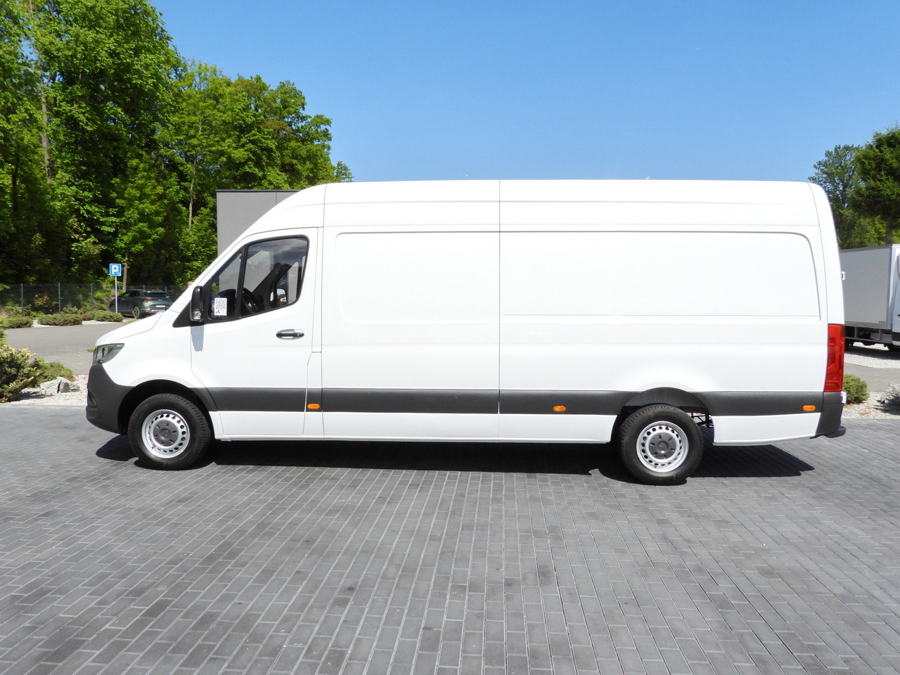 MERCEDES SPRINTER 316 VAN AIR CONDITIONING 165HP leasing MERCEDES SPRINTER 316 VAN AIR CONDITIONING 165HP: picture 9 MERCEDES SPRINTER 316 VAN AIR CONDITIONING 165HP leasing MERCEDES SPRINTER 316 VAN AIR CONDITIONING 165HP: picture 9