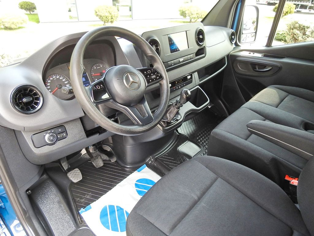 Mercedes-Benz SPRINTER 316 PRITSCHE DOPPELKABINE DOKA 7 SITZE - Open body delivery van: picture 2 Mercedes-Benz SPRINTER 316 PRITSCHE DOPPELKABINE DOKA 7 SITZE - Open body delivery van: picture 2