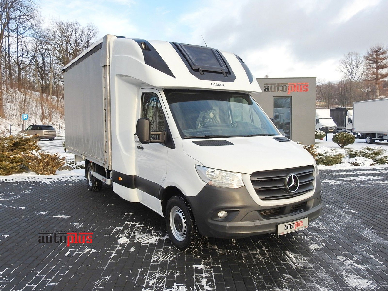 Mercedes-Benz SPRINTER 316 PRITSCHE PLANE 8 PALETTEN WEBASTO - Curtain side van, Combi van: picture 1 Mercedes-Benz SPRINTER 316 PRITSCHE PLANE 8 PALETTEN WEBASTO - Curtain side van, Combi van: picture 1