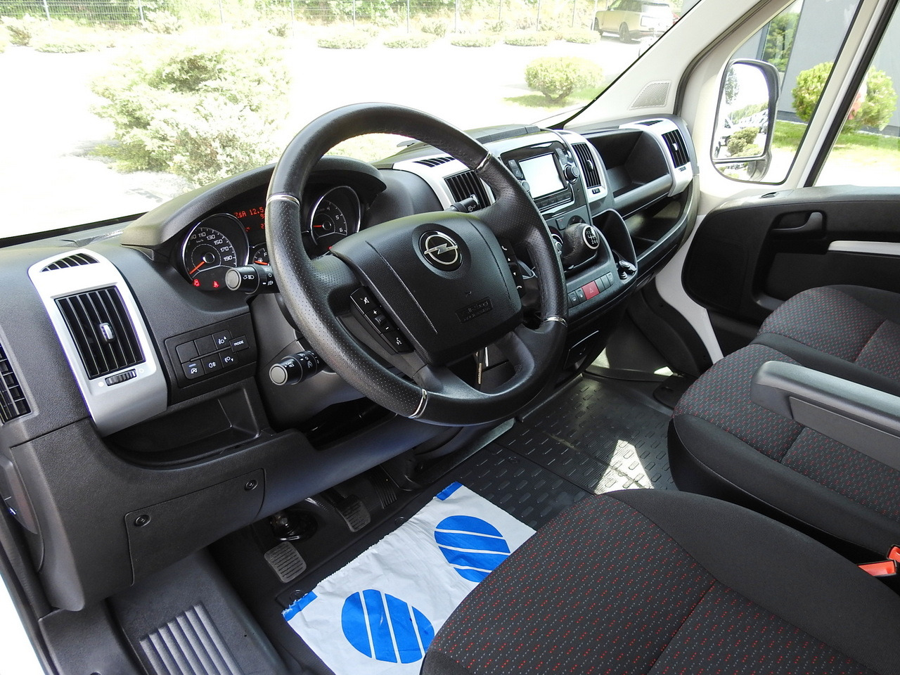 OPEL MOVANO VAN CRUISE CONTROL AIR CONDITIONING  140HP - Panel van: picture 2 OPEL MOVANO VAN CRUISE CONTROL AIR CONDITIONING  140HP - Panel van: picture 2