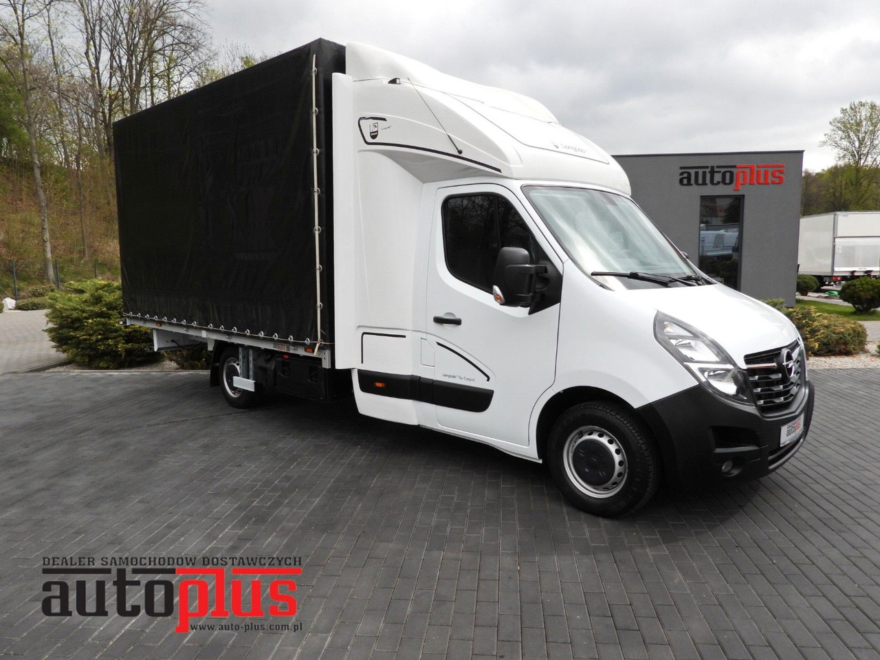 Opel MOVANO PRITSCHE PLANE 10 PALETTEN WEBASTO A/C - Curtain side van, Combi van: picture 1 Opel MOVANO PRITSCHE PLANE 10 PALETTEN WEBASTO A/C - Curtain side van, Combi van: picture 1
