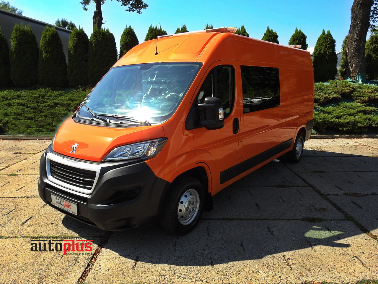 PEUGEOT BOXER BOX DELIVERY VAN 7 SEATS AIR CONDITIONING 120HP - Panel van: picture 1 PEUGEOT BOXER BOX DELIVERY VAN 7 SEATS AIR CONDITIONING 120HP - Panel van: picture 1